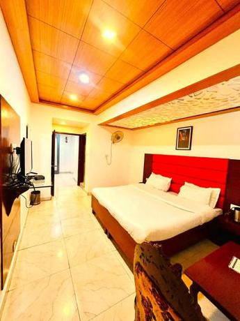 Imagen general del Hotel Dwaper Palace Near Mall Road With Parking. Foto 8