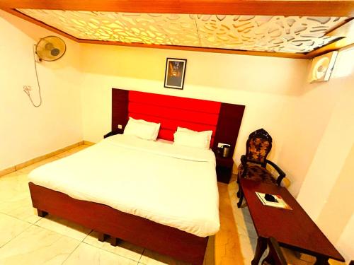 Imagen general del Hotel Dwaper Palace Near Mall Road With Parking. Foto 9