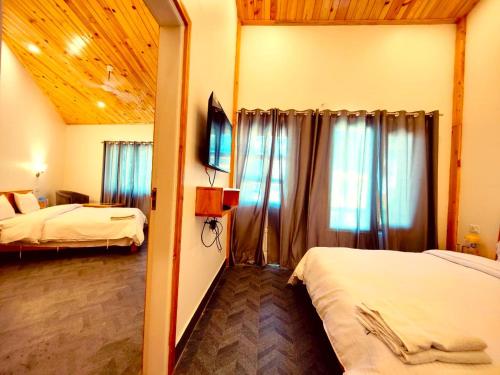 Imagen general del Hotel Dwaper Palace Near Mall Road With Parking. Foto 17