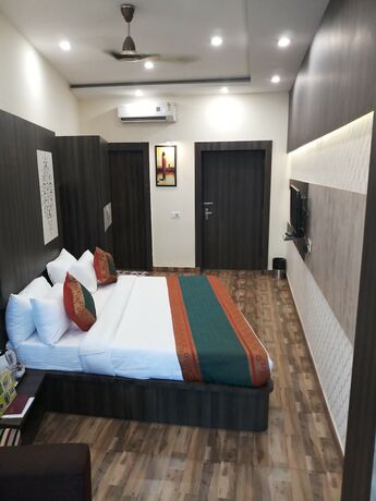 Imagen general del Hotel Dwivedi Hotels Sri Omkar Palace. Foto 6