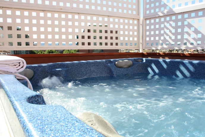 Imagen de los exteriores del Hotel Dwo Garbí Mil·lenni. Foto 13