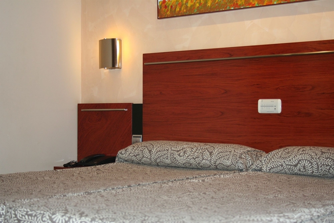 Imagen de la habitación del Hotel Dwo Garbí Mil·lenni. Foto 8