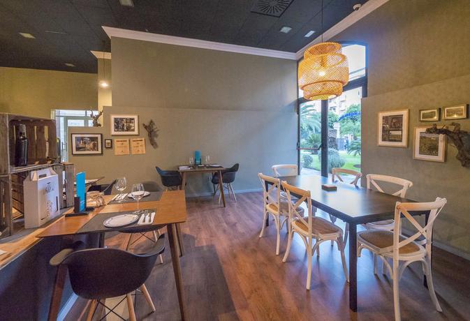 Imagen del bar/restaurante del Hotel Dwo Valencia. Foto 3