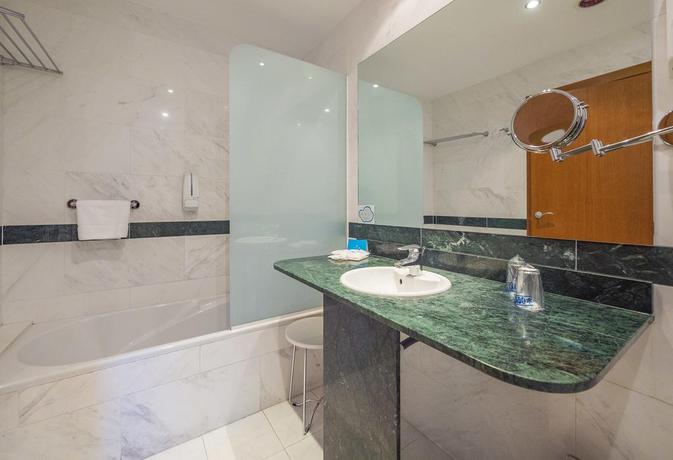 Imagen de la habitación del Hotel Dwo Valencia. Foto 12