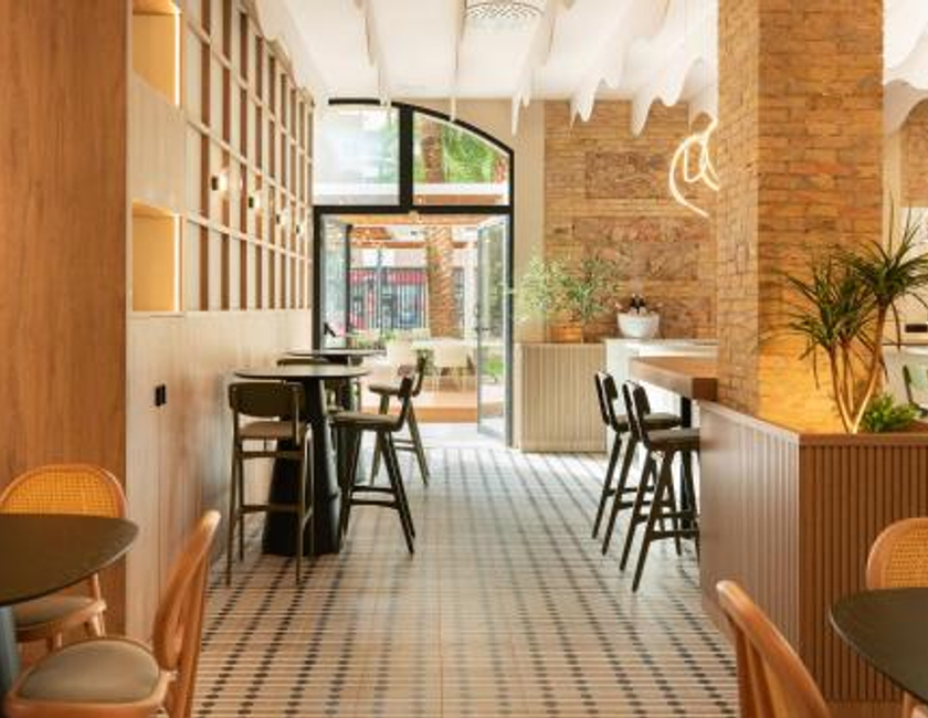 Imagen del bar/restaurante del Hotel Dwo Valencia. Foto 5