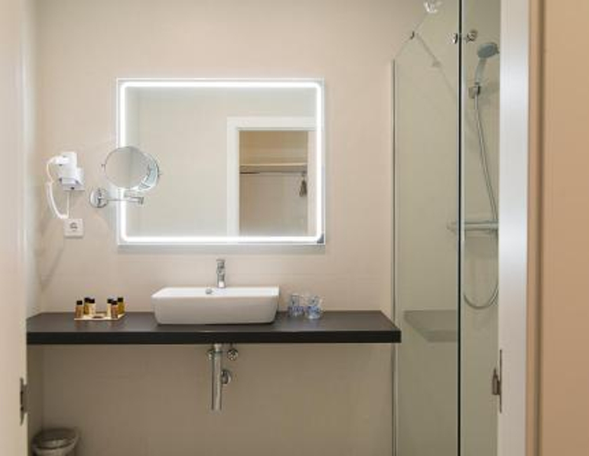 Imagen de la habitación del Hotel Dwo Valencia. Foto 19