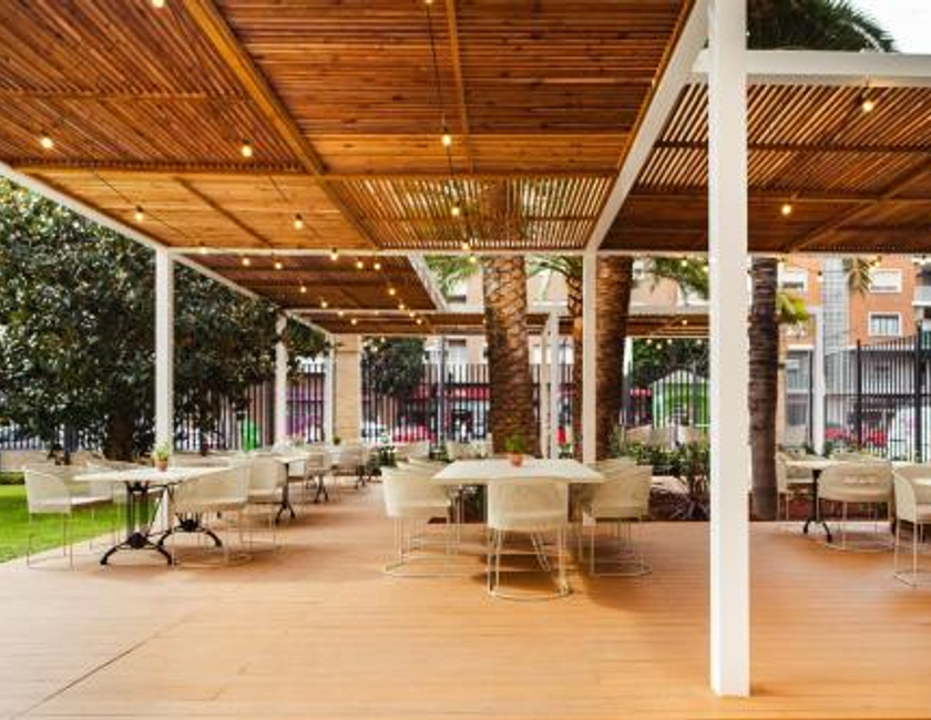 Imagen de los exteriores del Hotel Dwo Valencia. Foto 32