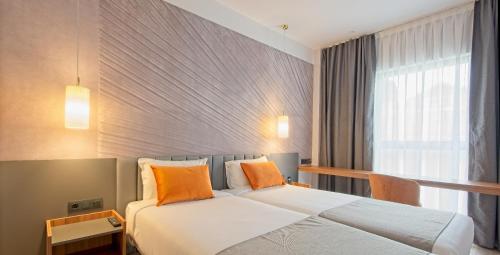 Imagen de la habitación del Hotel Dwo Yuste Alcalá. Foto 8