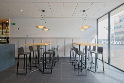 Imagen del bar/restaurante del Hotel Dwo Yuste Alcalá. Foto 4