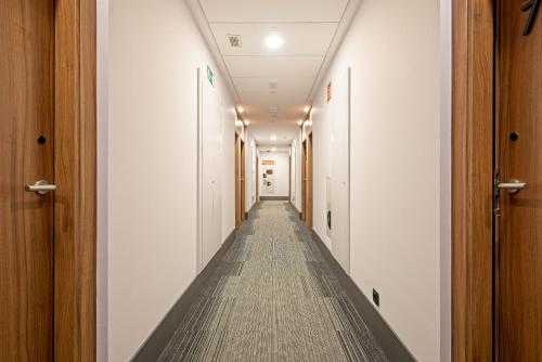 Imagen de los interiores del Hotel Dwo Yuste Alcalá. Foto 16