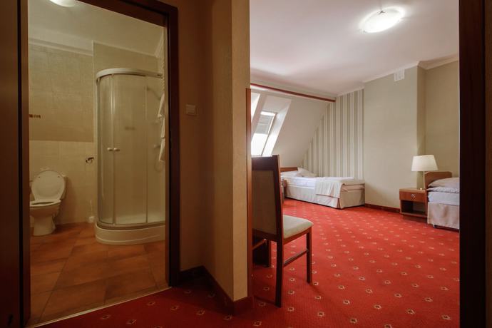 Imagen de la habitación del Hotel Dw&oacute;r Bogucin and Restauracja. Foto 6