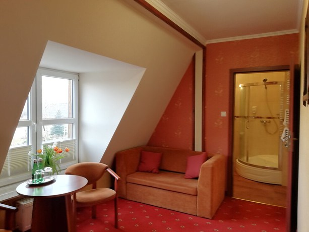 Imagen de la habitación del Hotel Dw&oacute;r Bogucin and Restauracja. Foto 9