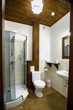 Imagen general del Hotel Dw&oacute;r Klemb&oacute;w. Foto 13