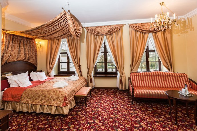 Imagen de la habitación del Hotel Dw&oacute;r Kombornia Hotel and SPA. Foto 2