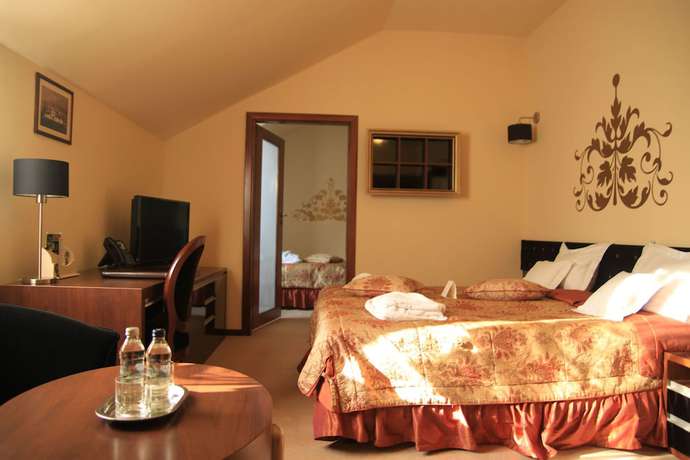 Imagen de la habitación del Hotel Dw&oacute;r Kombornia Hotel and SPA. Foto 8