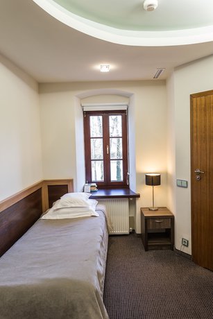 Imagen de la habitación del Hotel Dw&oacute;r Kombornia Hotel and SPA. Foto 9