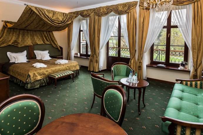 Imagen de la habitación del Hotel Dw&oacute;r Kombornia Hotel and SPA. Foto 16