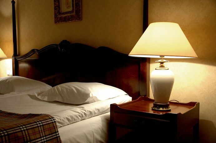 Imagen de la habitación del Hotel Dw&oacute;r Sierak&oacute;w. Foto 12