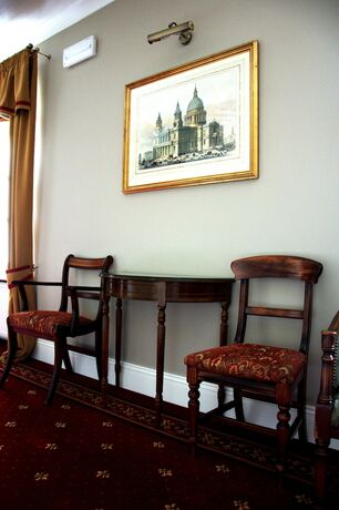Imagen general del Hotel Dw&oacute;r Sierak&oacute;w. Foto 9