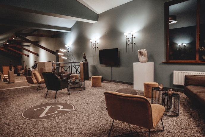 Imagen del bar/restaurante del Hotel Dwór W Tomaszowicach. Foto 2