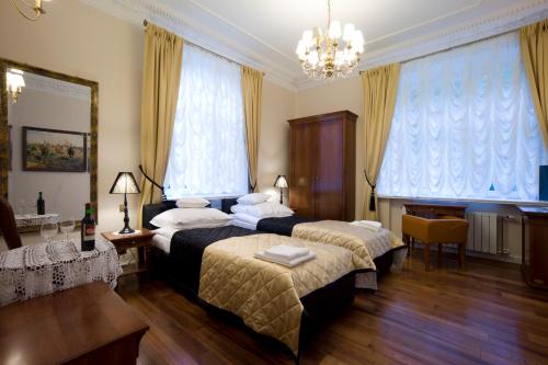 Imagen general del Hotel Dw&oacute;r w Zabużu. Foto 4