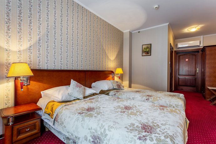 Imagen de la habitación del Hotel Dworek Tryumf Dąbrowscy Sp&oacute;łka Jawna. Foto 4