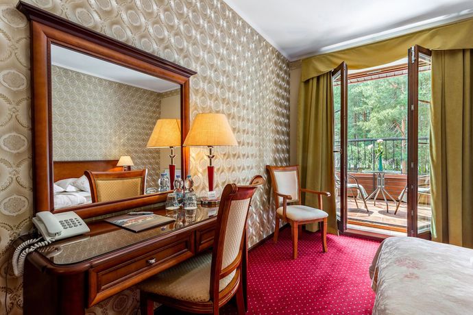 Imagen de la habitación del Hotel Dworek Tryumf Dąbrowscy Sp&oacute;łka Jawna. Foto 5