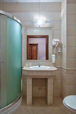 Imagen de la habitación del Hotel Dworek Tryumf Dąbrowscy Sp&oacute;łka Jawna. Foto 7