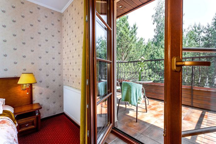 Imagen de la habitación del Hotel Dworek Tryumf Dąbrowscy Sp&oacute;łka Jawna. Foto 9