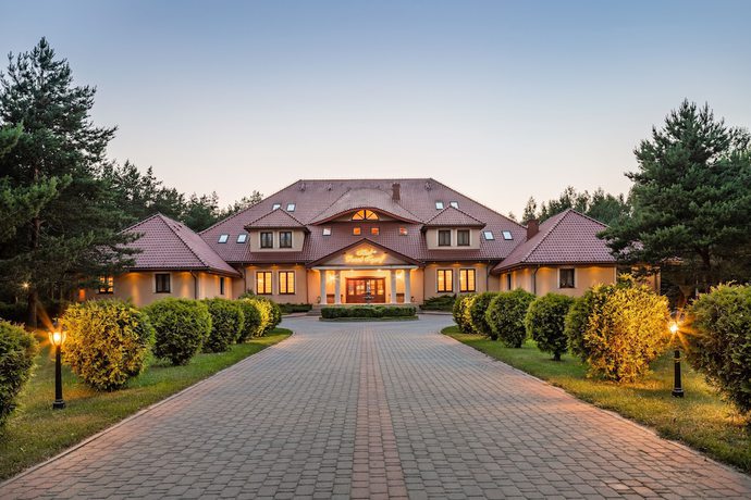 Imagen general del Hotel Dworek Tryumf Dąbrowscy Spółka Jawna. Foto 1