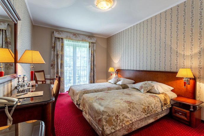 Imagen de la habitación del Hotel Dworek Tryumf Dąbrowscy Sp&oacute;łka Jawna. Foto 17