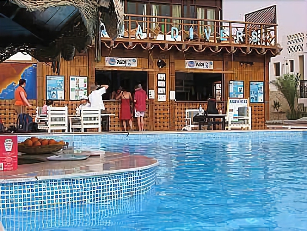 Imagen de la piscina del Hotel Dyarna Dahab. Foto 19