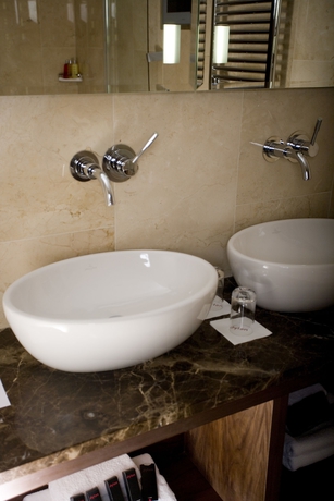 Imagen de la habitación del Hotel Dylan. Foto 4