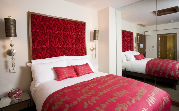 Imagen de la habitación del Hotel Dylan. Foto 7