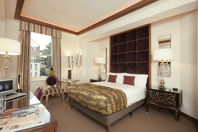 Imagen de la habitación del Hotel Dylan. Foto 10