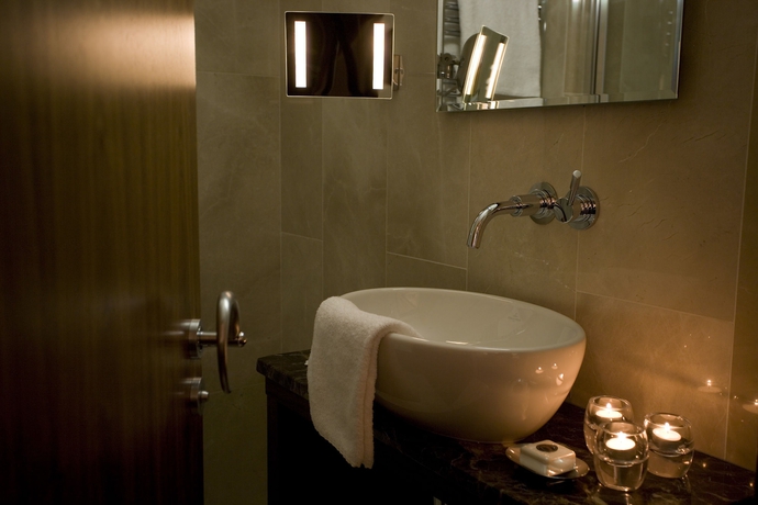 Imagen de la habitación del Hotel Dylan. Foto 13