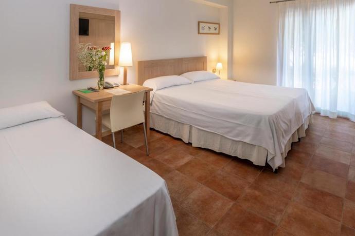 Imagen de la habitación del Hotel Dynamic Els Ports Resort. Foto 8