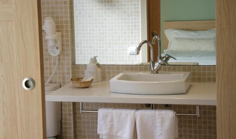 Imagen de la habitación del Hotel Dynamic Els Ports Resort. Foto 9