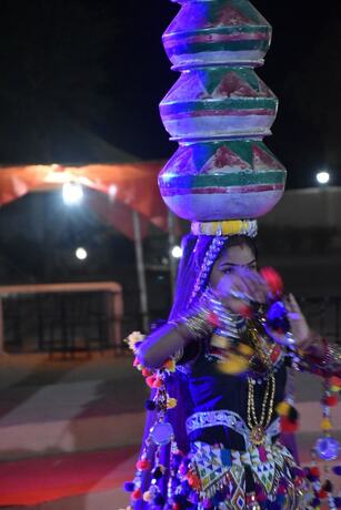 Imagen del bar/restaurante del Hotel Dynasty Desert Camp. Foto 15