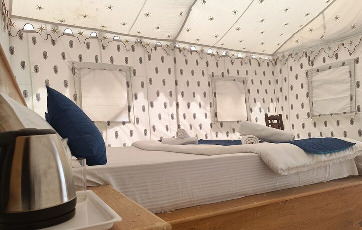 Imagen de la habitación del Hotel Dynasty Desert Camp. Foto 23