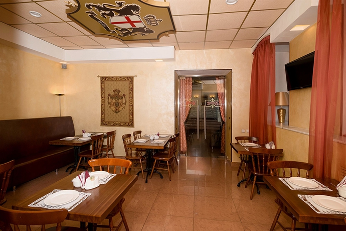 Imagen del bar/restaurante del Hotel Dynasty. Foto 5