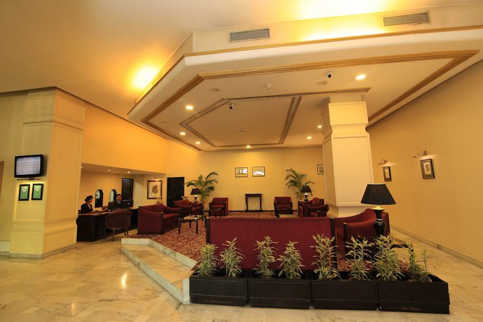 Imagen de los interiores del Hotel Dynasty, Guwahati. Foto 19