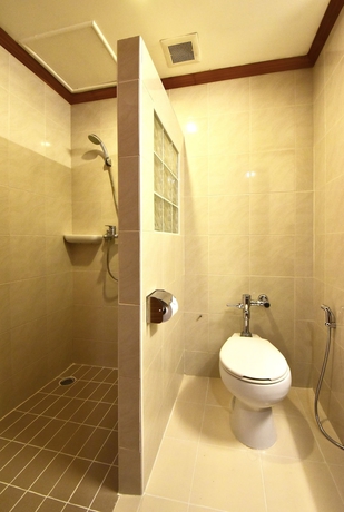 Imagen de la habitación del Hotel Dynasty Inn Pattaya. Foto 12
