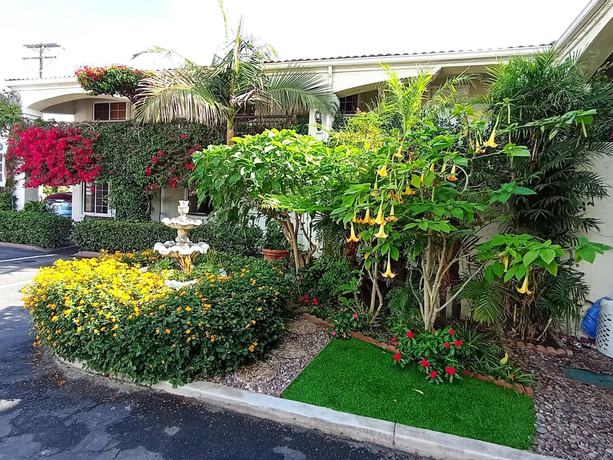 Imagen general del Hotel Dynasty Suites Santa Fe Springs. Foto 3