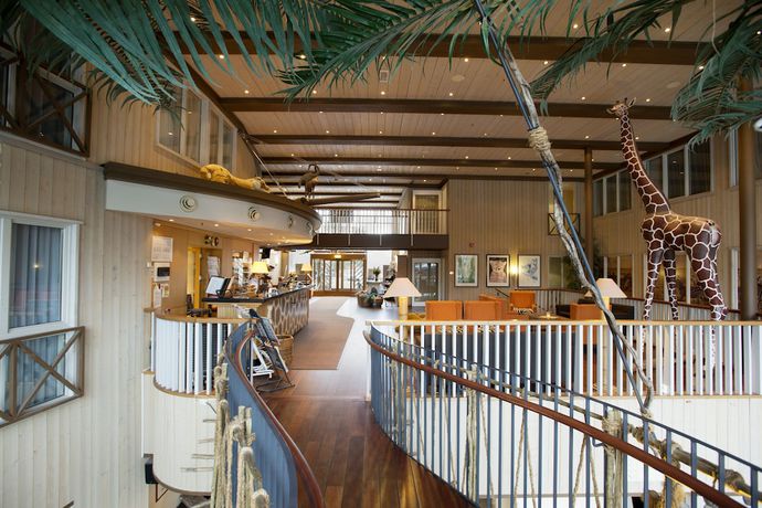 Imagen de los interiores del Hotel Dyreparken Safarihotell. Foto 15