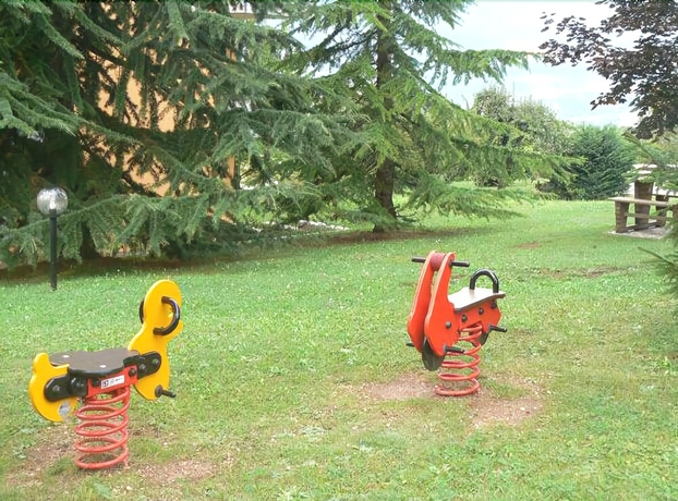 Imagen de los exteriores del Hotel E Appartamenti Al Larice. Foto 16