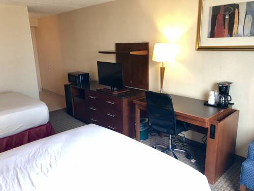 Imagen de la habitación del Hotel E Banquet and Conference Center. Foto 2