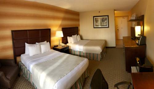 Imagen de la habitación del Hotel E Banquet and Conference Center. Foto 3