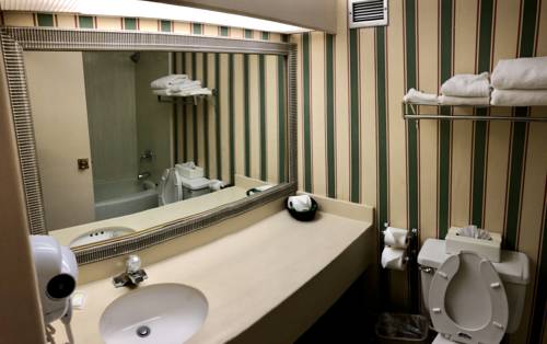 Imagen de la habitación del Hotel E Banquet and Conference Center. Foto 6