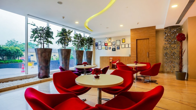 Imagen de los interiores del Hotel E, Chennai. Foto 18